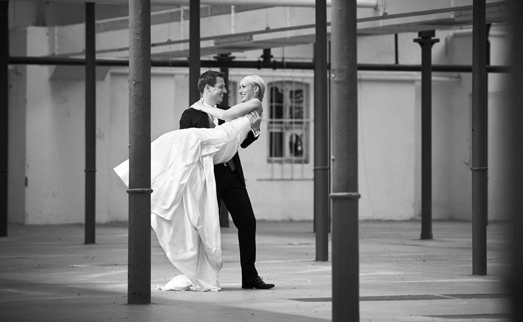 Fotograf Bertram Schaedle Tuebingen Momentum Photography Referenz Wedding 10018