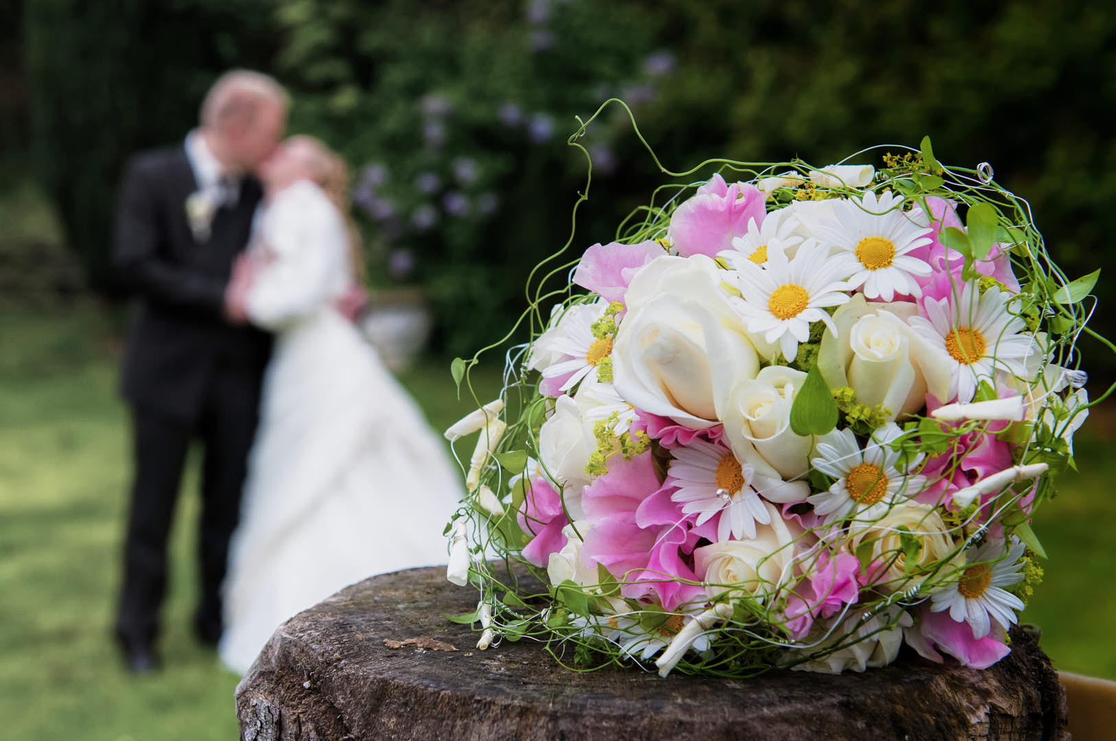 Fotograf Bertram Schaedle Tuebingen Momentum Photography Referenz Wedding 20155
